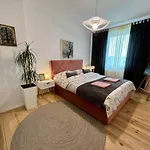 Appartement Artystyczna Przestrzen Przy Zabytkowym Dworcu *