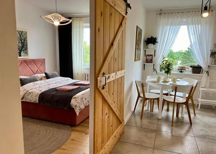 Апартаменты Artystyczna Przestrzen Przy Zabytkowym Dworcu *